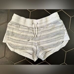 Athleta Cabo beachside linen shorts